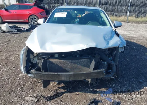 2018 Hyundai Elantra Sel/Value/Limited z USA, uszkodzony, nr VIN 5NPD84LF1JH348752